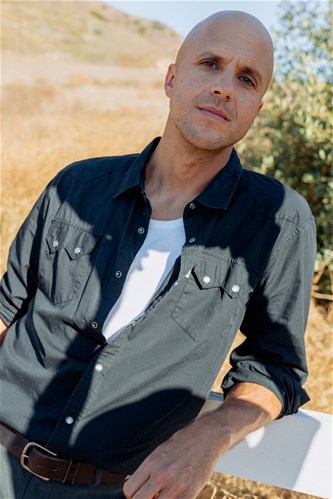 Milow - Boy Made Out Of Stars -Unplugged