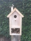 Maak een vogelhuisje met insectenhotel